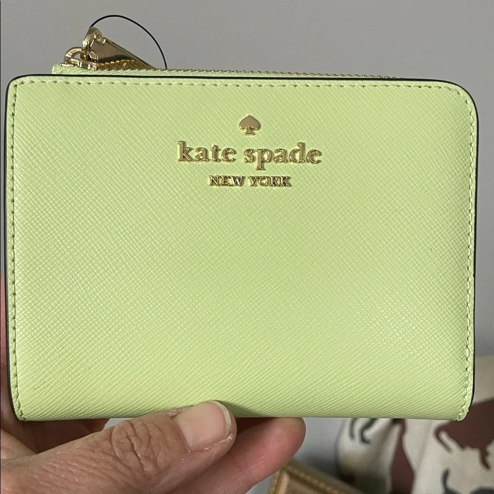 kate spade mint green zip-around wallet with gold logo - Picture 2 of 6